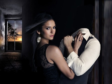 Шаблон для фото - В темной комнате с девушкой