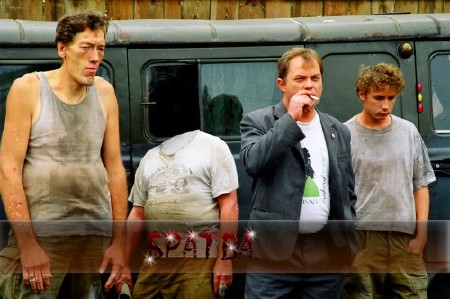 Многослойный фотошаблон для psd - Местные бандиты