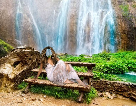 Шаблон для фотомонтажа - На фоне водопада